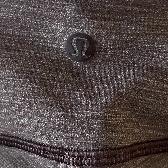 Lululemon leggings • women’s 6 - Picture 5 of 6